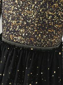 SHEIN Young Girl Ruffle Trim Bodysuit & Star Mesh Overlay Skirt