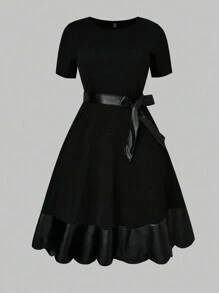 SHEIN Clasi 大碼素色腰帶荷葉邊洋裝 - 黑色 - 查看 1