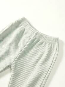 Camiseta acanalada con ribete de contraste y pantalones para bebé niño - Verde - Ver 6