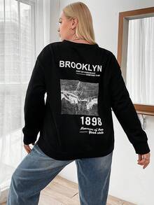 Flirla Hơn Đồ họa Khẩu hiệu Thả vai Áo nỉ - màu đen - Xem 5