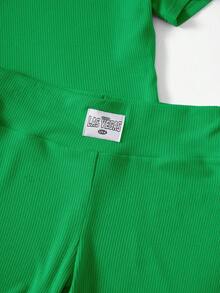 SHEIN EZwear Solid Tee & Letter Patched Biker Shorts - Green - View 5