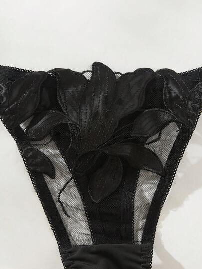 Esselle Bloemen Geborduurde Underwire BH Slipje Lingerie Set view 4