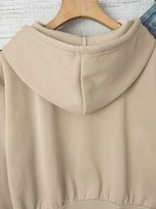 SHEIN Essnce 豹紋&字母圖案加絨內裏抽繩短款連帽衫 - 卡其色 - 查看 4