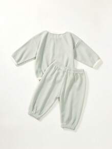 Camiseta acanalada con ribete de contraste y pantalones para bebé niño - Verde - Ver 2