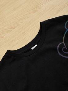SHEIN Cô Gái Trẻ Phản chiếu Đồ họa Hoạt hình Áo thun Thả vai - màu đen - Xem 6