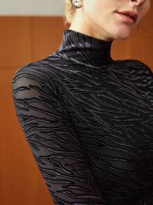 MOTF PREMIUM 修身高領條紋 T 卹 - 黑色 - 查看 2