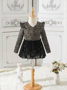 SHEIN Young Girl Ruffle Trim Bodysuit & Star Mesh Overlay Skirt