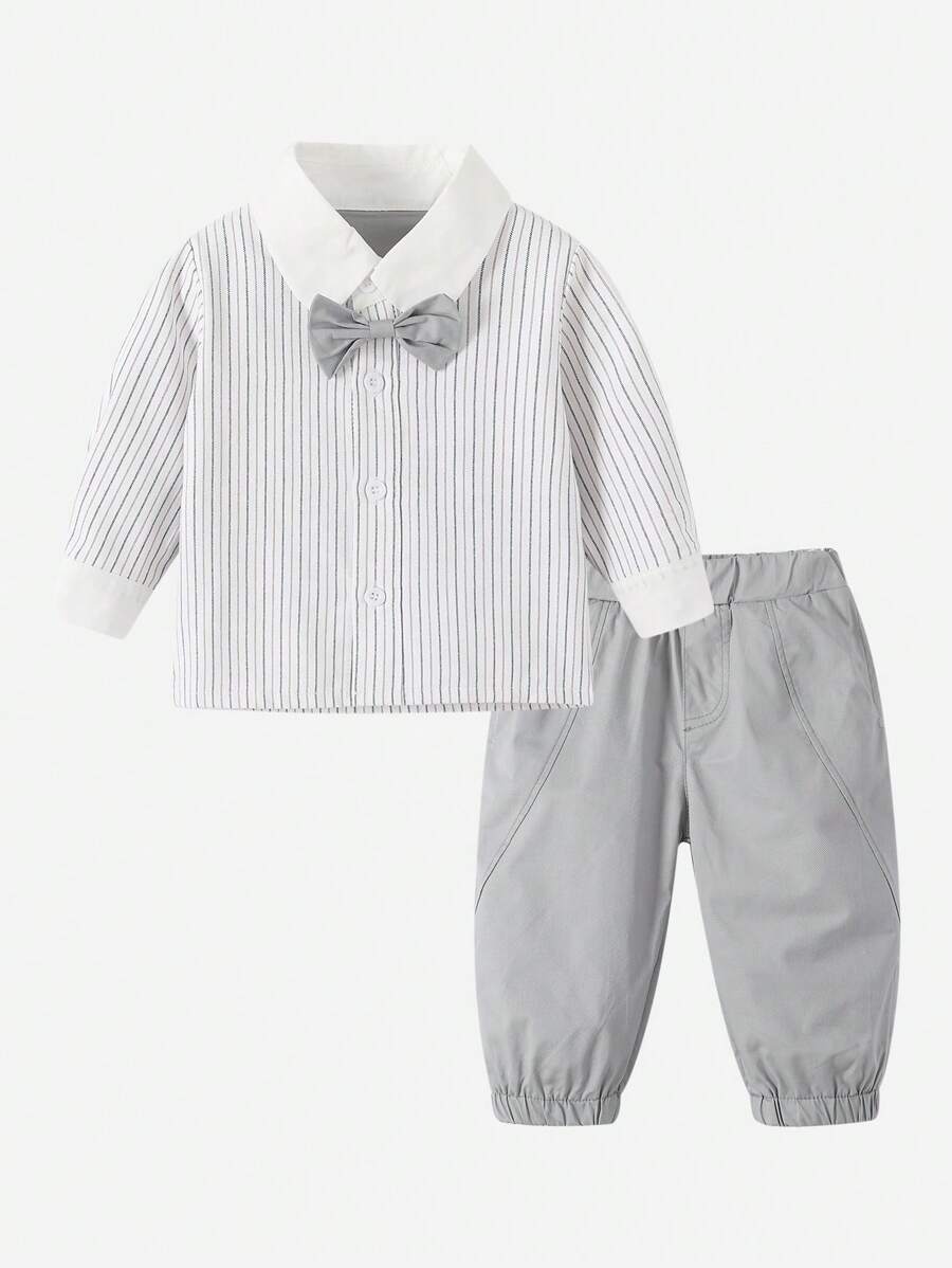男嬰條紋印花前蝴蝶結襯衫和褲子