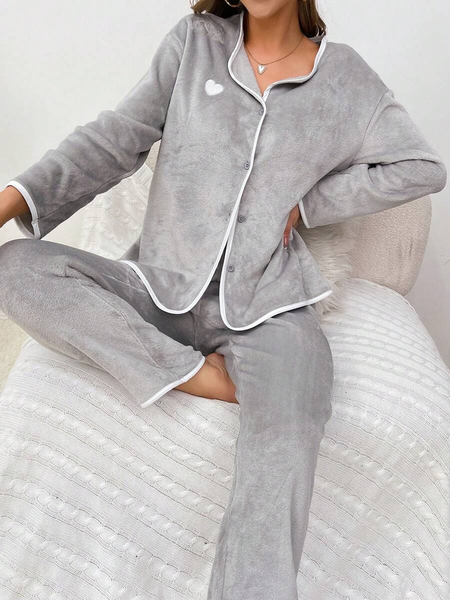 撞色包边纽扣前开襟法兰绒上衣和裤子家居服套装，舒适保暖，秋冬服装，蓬松睡衣