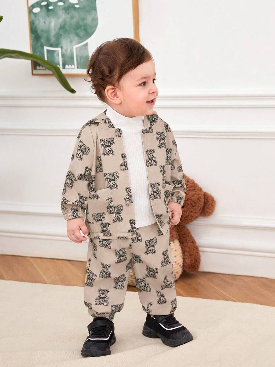 SHEIN Bimbo carino orso stampata maniche lunghe con cappuccio Giacche e Pantaloni affusolati Set - Cachi - Visualizzare 1