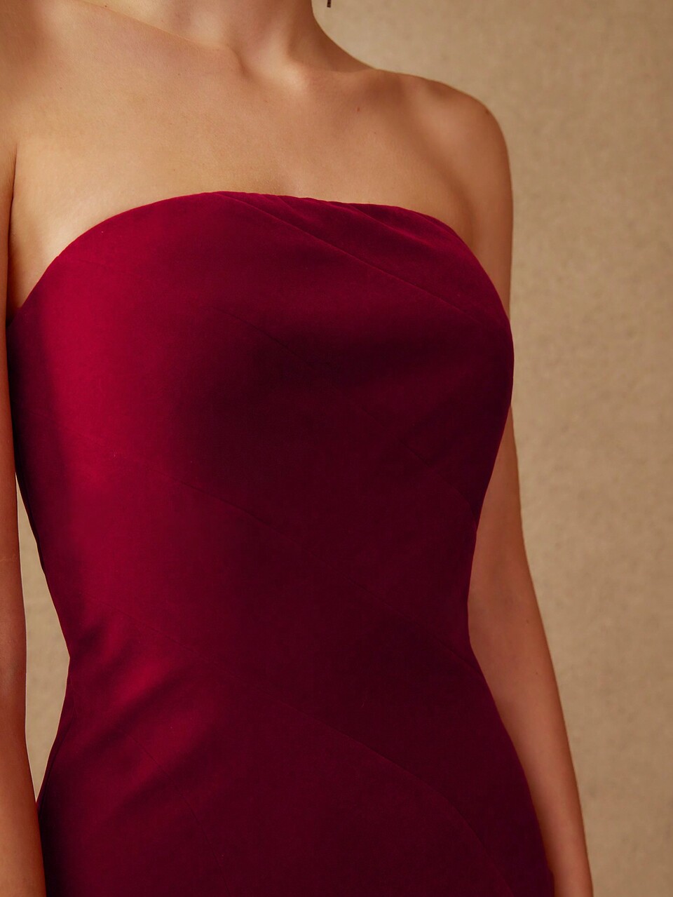 MOTF STRAPLESS VELVET MIDI DRESS WITHOUT BELT