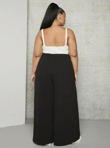 SHEIN CURVE+ 大碼素色闊腿褲 - 黑色 - 查看 2