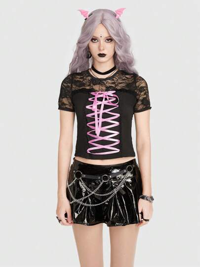 Goth Top Corto De Encaje Con Cordones En La Parte Delantera Y Encaje De Contraste