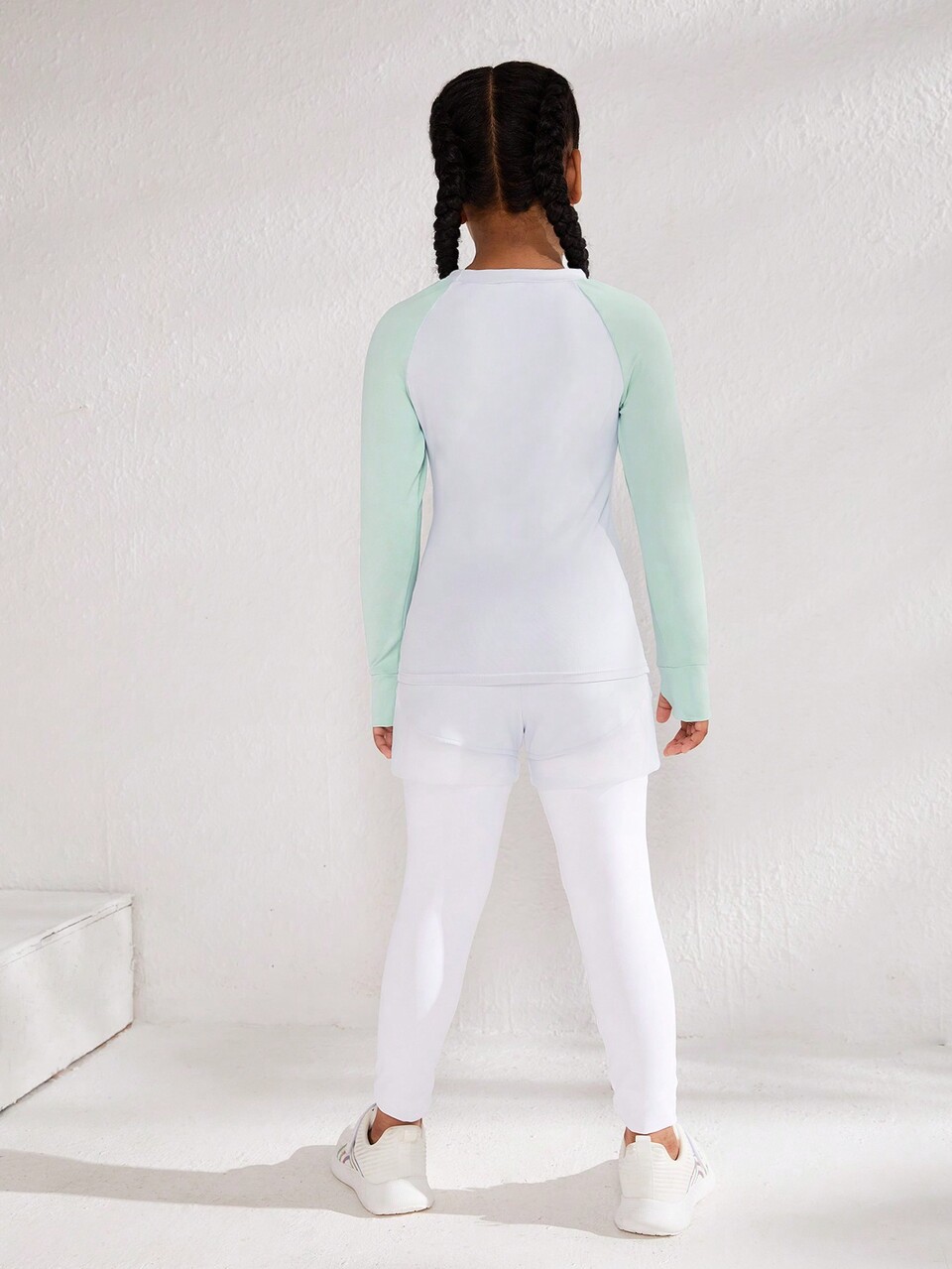 Tween Girl Two Tone Raglan Sleeve Active T-shirt & Leggings & Shorts