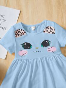 SHEIN 女小童卡通圖案荷葉邊下擺T恤&豹紋緊身打底褲 - 淺藍色 - 查看 4