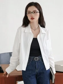 DAZY Camisa unicolor con botón delantero con parche de bolsillo - Blanco - Ver 5