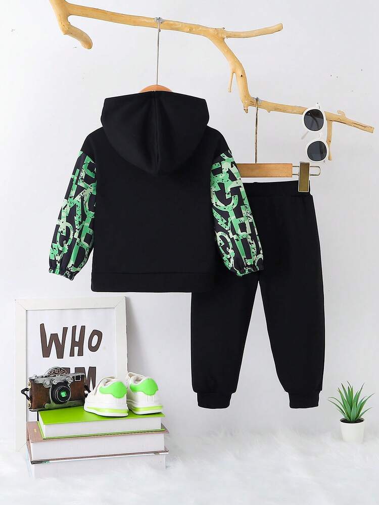 Baby Boy Letter Graphic Kangaroo Pocket Hoodie & Sweatpants