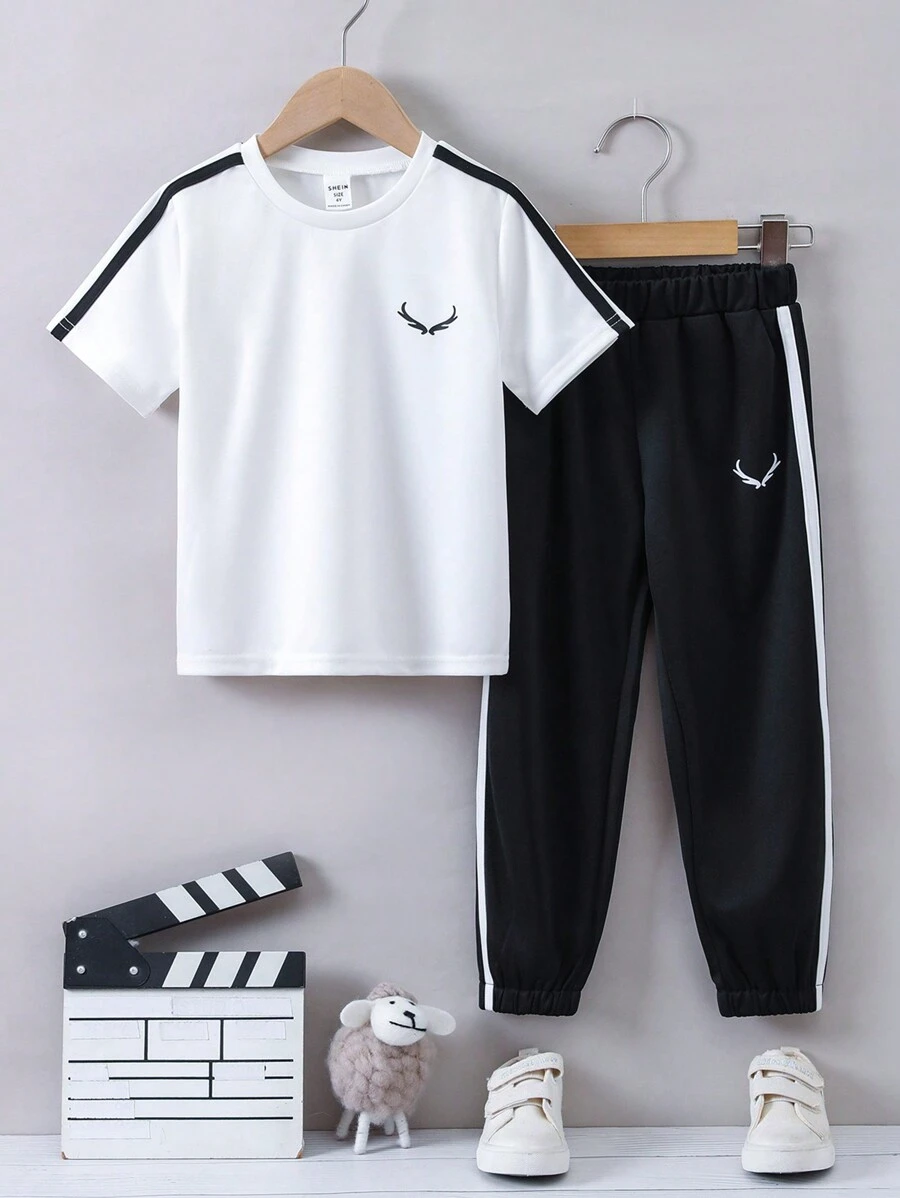 SHEIN Young Boy Antler Print Contrast Side Seam Tee & Sweatpants - Multicolor - View 1