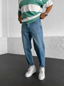 Men Slant Pocket Tapered Jeans - Medium Wash - View 4