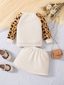Baby Girl Letter Graphic Raglan Sleeve Sweatshirt & Leopard Print Skirt - Multicolor - View 2