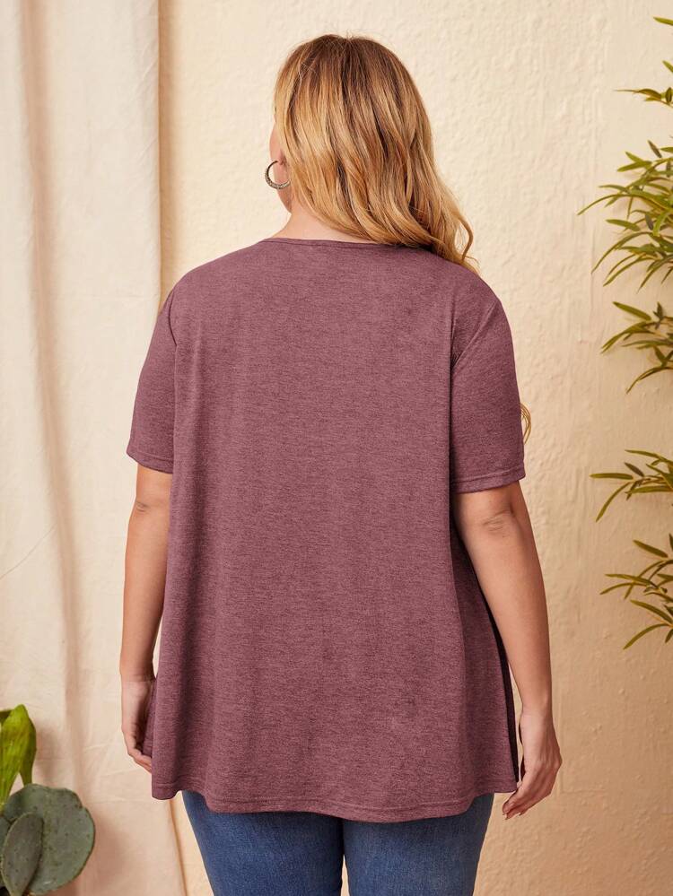 Plus Button Detail Asymmetrical Hem Tee