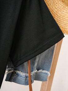 SHEIN EZwear Cat And Letter Graphic Tee - Black - View 4