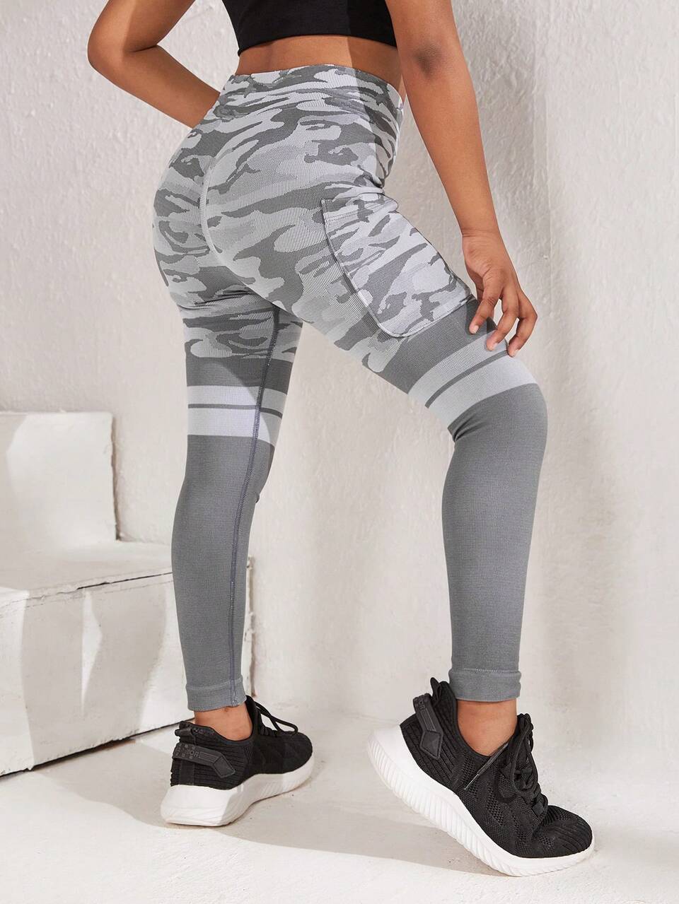 Tween Girl Camo Print Phone Pocket Side Striped Active Leggings