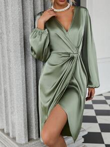 SHEIN Clasi 灯笼袖扭纹前裹身下摆缎面长款女装 - 綠色 - 查看 1