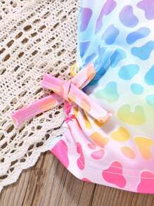 SHEIN 年輕女孩豹紋t恤和破洞牛仔短褲