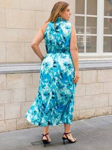 SHEIN Privé Plus Allover Floral Print Dress - Blue - View 2