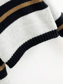 SHEIN Chica preadolescente Jersey con patrón de rayas de manga raglán