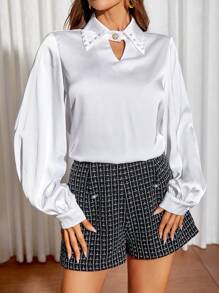 SHEIN Privé Áo sơ mi tay đèn lồng chi tiết ngọc trai - trắng - Xem 1