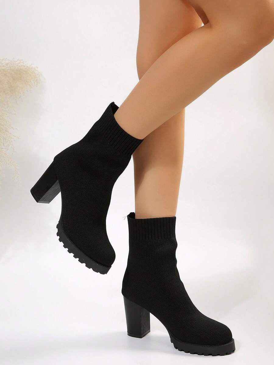 Women's Fashionable And Fall/Winter Boots - Black - View 1
