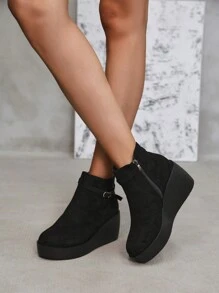 女式歐美風時尚靴子7cm隱形跟防水台防水側拉鍊設計防撞圓頭粗跟復古英倫短靴 - 黑色 - 查看 6