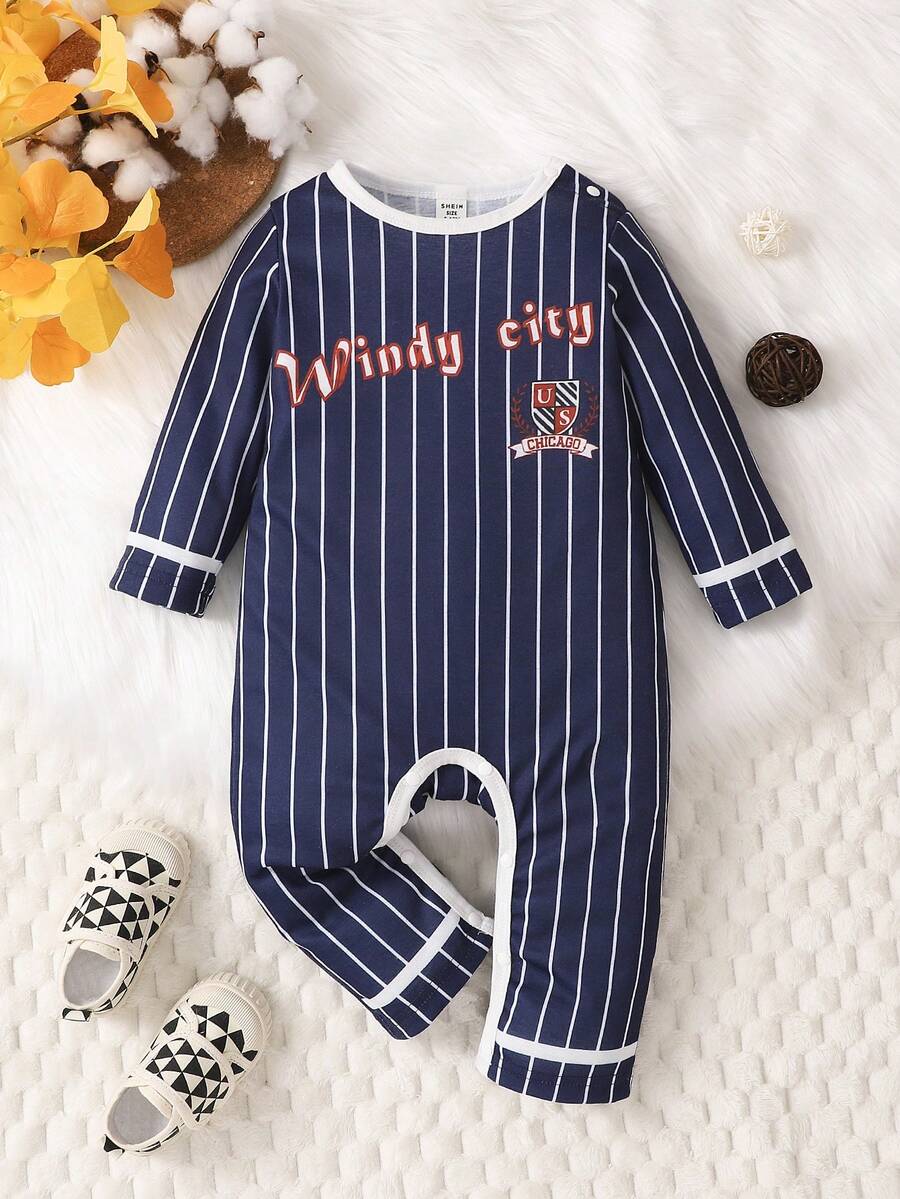 男嬰條紋和字母圖案連身褲