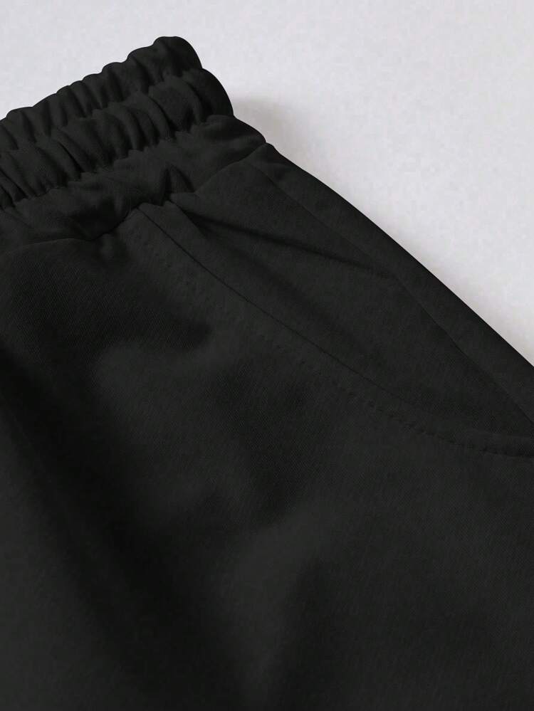 Men Plus Letter Graphic Tee & Drawstring Waist Shorts