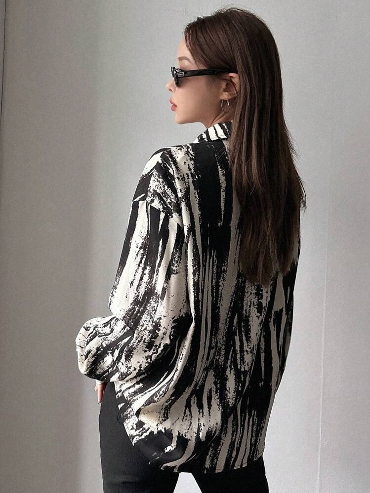 DAZY 刷印花落肩衬衫，长袖上衣 - 黑與白 - 查看 2