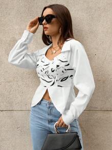 SHEIN Privé Graphic Print Asymmetrical Hem Crop Blouse - White - View 4