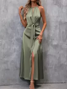 SHEIN Clasi Vestido largo de satén con escote de halter, abertura en el bajo y cinturón para mujer