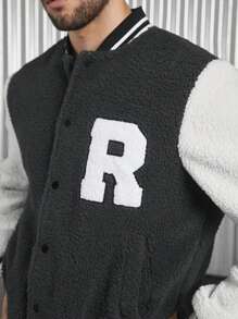 Manfinity VCAY 男士宽松字母拼接条纹装饰泰迪熊校队夹克 - 黑與白 - 查看 6