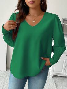 Calvaya 大碼素色V領襯衫 - 綠色 - 查看 4