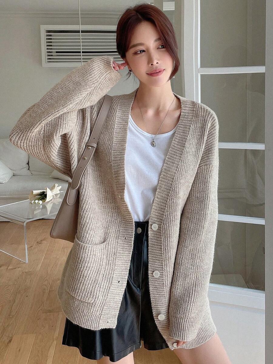 DAZY 雙口袋落肩袖開襟衫 - 杏色 - 查看 1