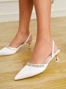 SheIn Belle 時尚單高跟鞋適合女士,合適的適用於戶外穿戴 - 白色 - 查看 2