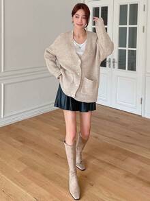 DAZY 雙口袋落肩袖開襟衫 - 杏色 - 查看 5