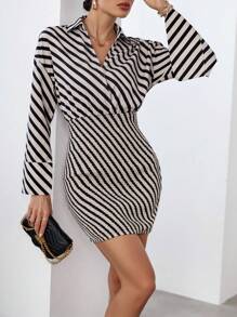 SHEIN Privé Vestido ajustado con estampado de rayas de manga con abertura