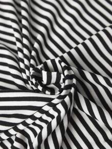 BizChic 女式黑白条纹高领长袖修身 T 恤，适合外出、办公室、商务休闲、秋季的基本款上衣 - 黑與白 - 查看 7