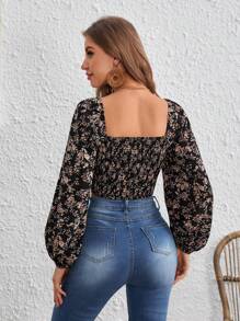 SHEIN VCAY 小碎花印花结饰灯笼袖短款衬衫、长袖上衣 - 彩色 - 查看 2