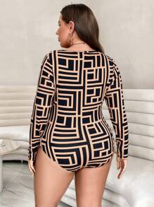 SHEIN Privé Plus Geo Print Sweetheart Neck Bodysuit - Multicolor - View 2
