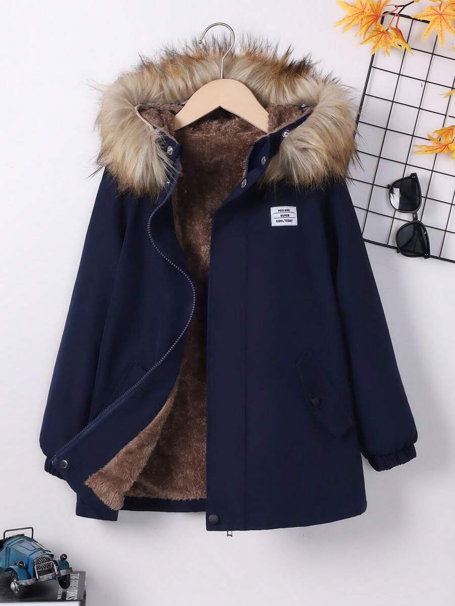 SHEIN 男大童字母補丁細節毛茸邊加絨內裏連帽外套