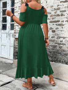 SHEIN LUNE 大碼蕾絲拼接挖肩荷葉邊洋裝 - 墨綠色 - 查看 2